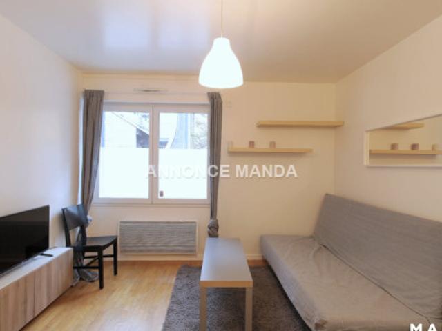 Studio location à France métropolitaine, Issy-les-moulineaux