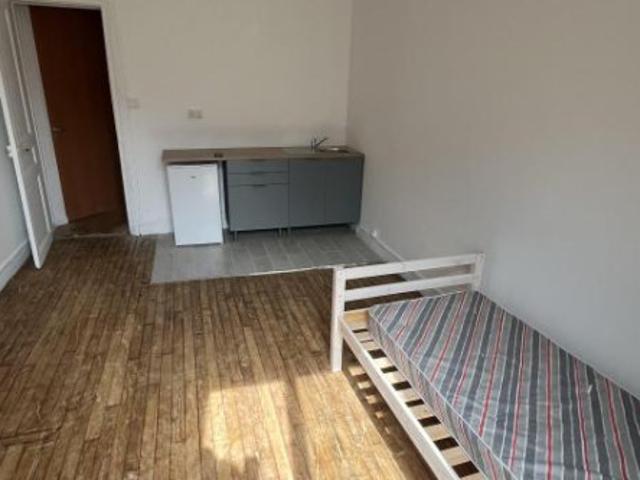 Studio location à L'Haÿ-les-Roses, Ivry-sur-seine
