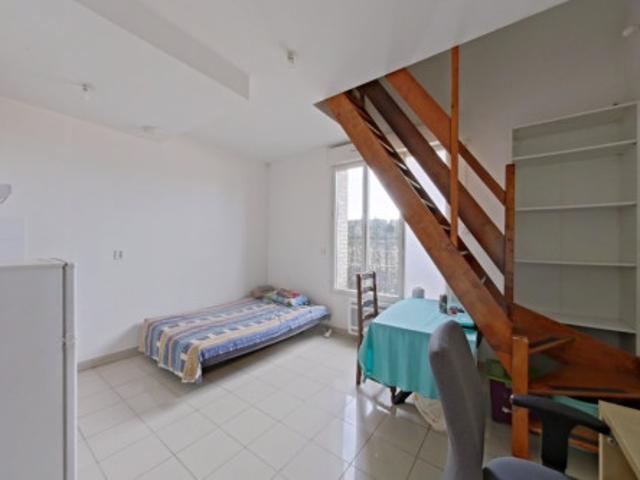 Studio location à L'Haÿ-les-Roses, Ivry-sur-seine