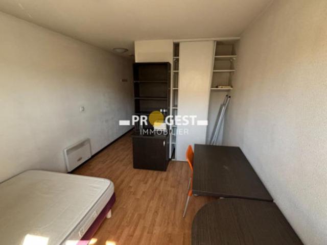Studio location à Aix-en-Provence, Le Tholonet
