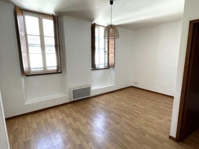 Studio location à Pau, Monein
