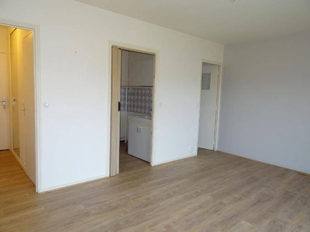 Studio location à Les Gauchetières, Nogent-le-Rotrou