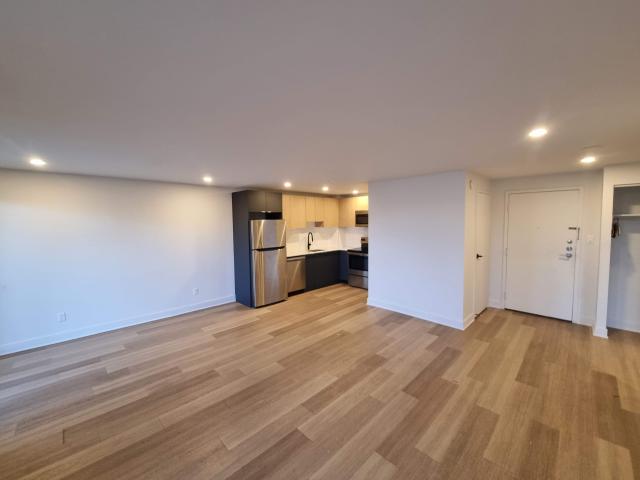 Apartment for rent in Cote-saint-luc, Quebec