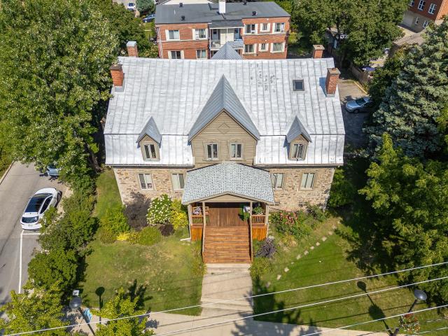 Apartment for rent in Sainte-anne-de-bellevue, Quebec