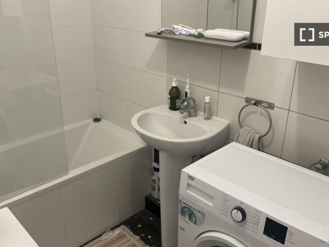 Studio location à France métropolitaine, Asnières-sur-seine