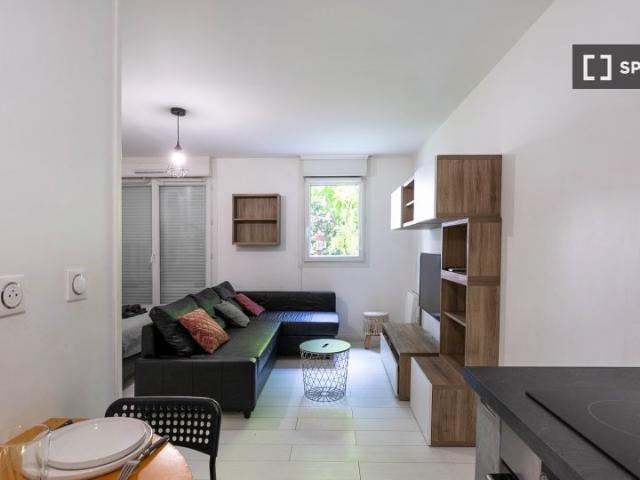 Studio location à Paris