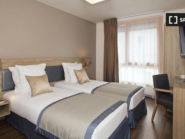 Studio location à France métropolitaine, Issy-les-moulineaux