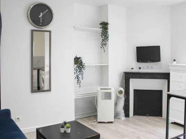 Studio location à Nanterre, Clichy