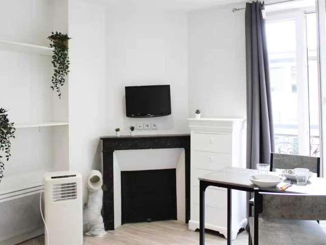Studio location à Nanterre, Clichy