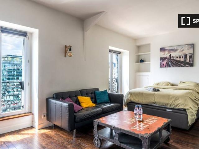 Studio location à France métropolitaine, Neuilly-sur-seine