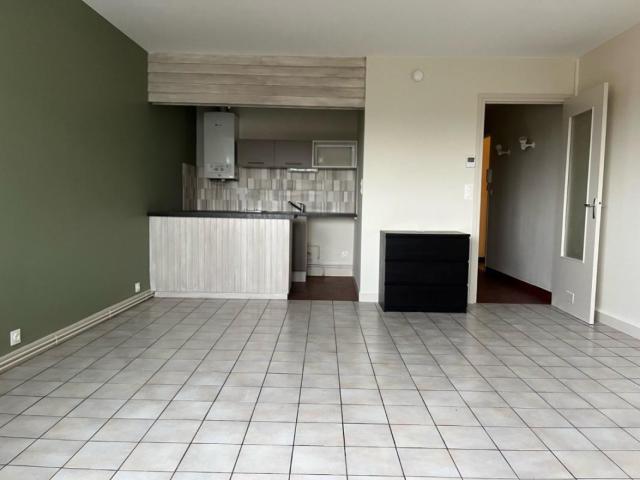 Studio location à Roanne