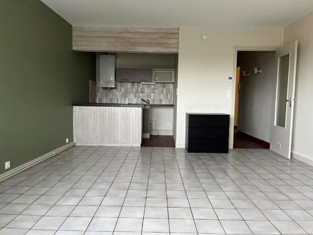 Studio location à Roanne