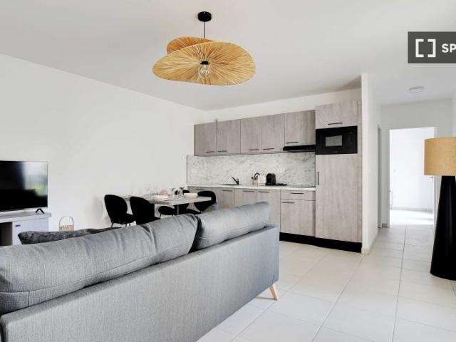 Studio location à Quartier Écluse-Belvédère, Paris