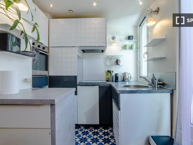 Studio location à France métropolitaine, Clichy