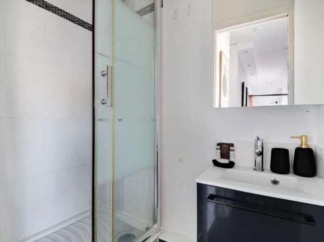 Studio location à Paris, Île-de-France