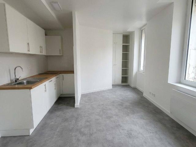 Studio location à Bordeaux, Port de la Lune, Bordeaux