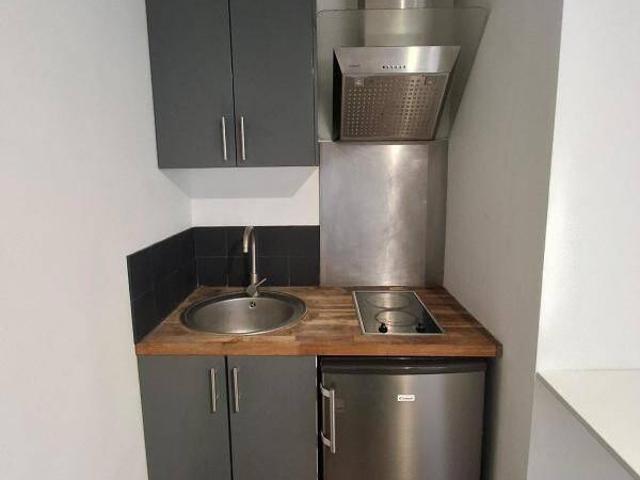 Studio location à Centre Ville, Compiègne