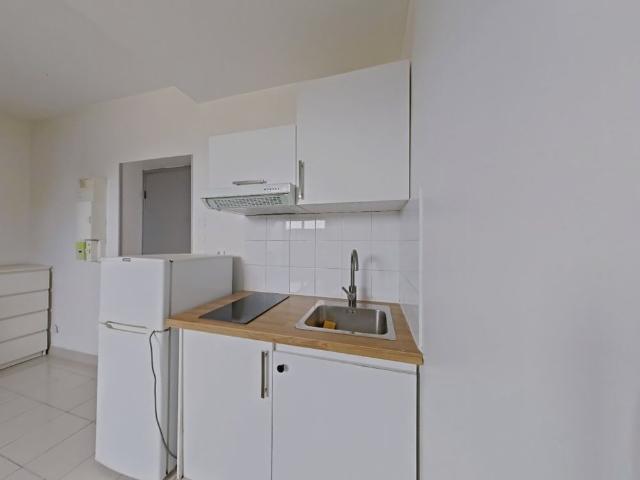 Studio location à L'Haÿ-les-Roses, Ivry-sur-seine