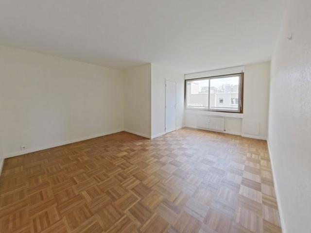Studio location à Paris 11e Arrondissement, Paris