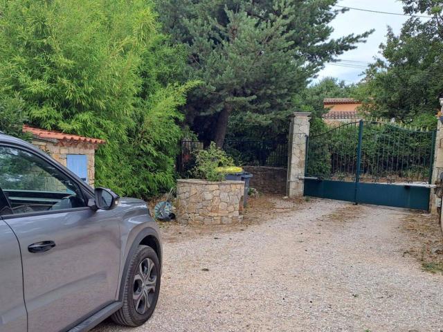 Studio location à Hameau de Saint-Jean, Forcalqueiret