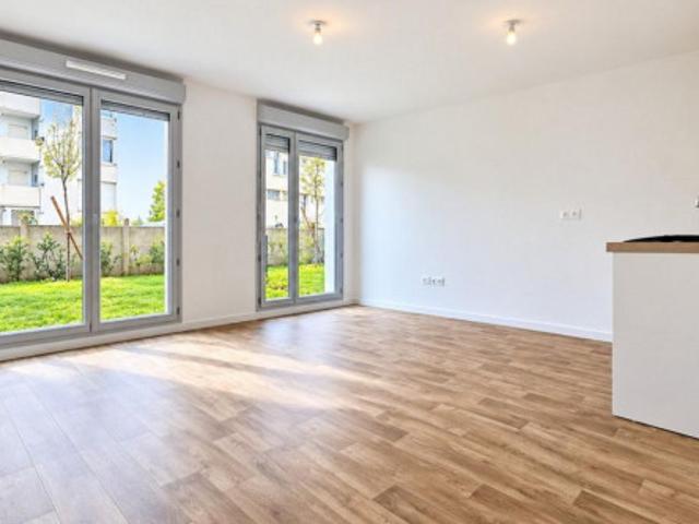 Studio location à Domaine de la Vallée, Mantes-la-Ville