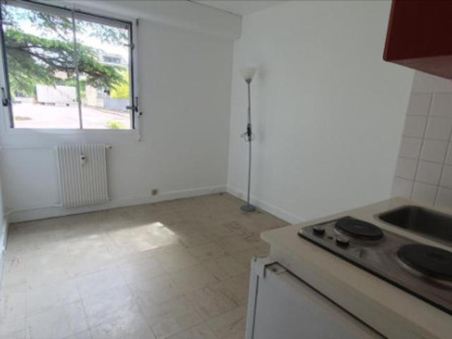 Studio location à Nanterre
