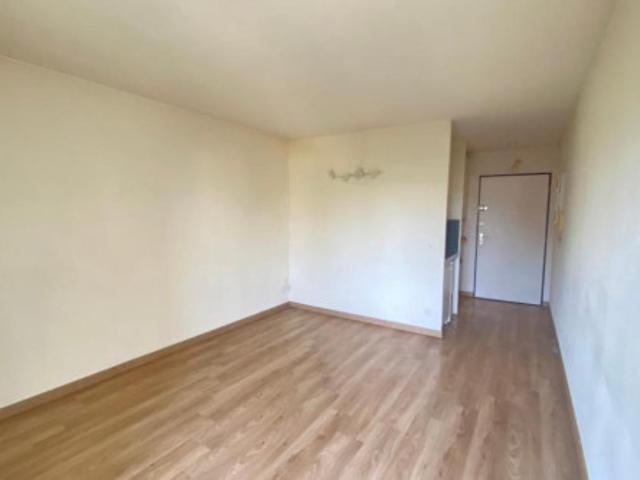 Studio location à Nîmes