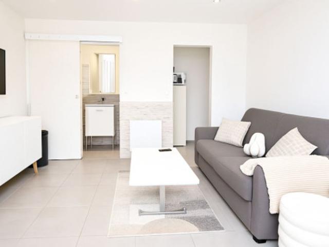 Studio location à Pantin, Mairie - Hoche