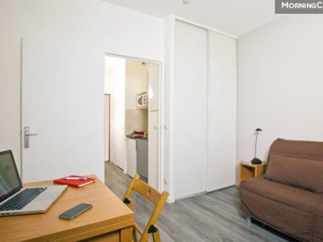 Studio location à Pantin, Église