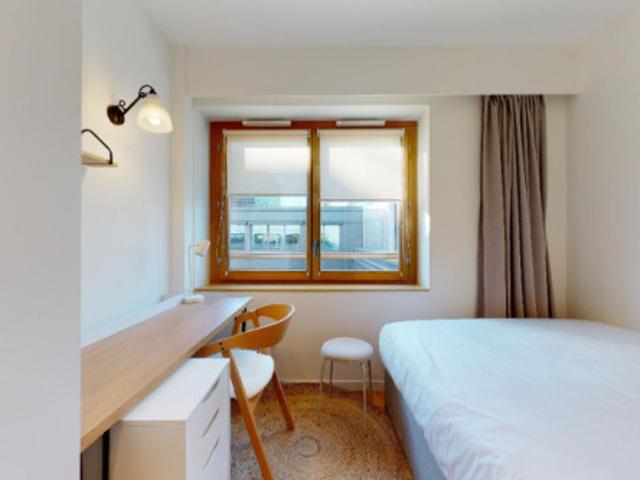 Studio location à Nanterre, Clichy