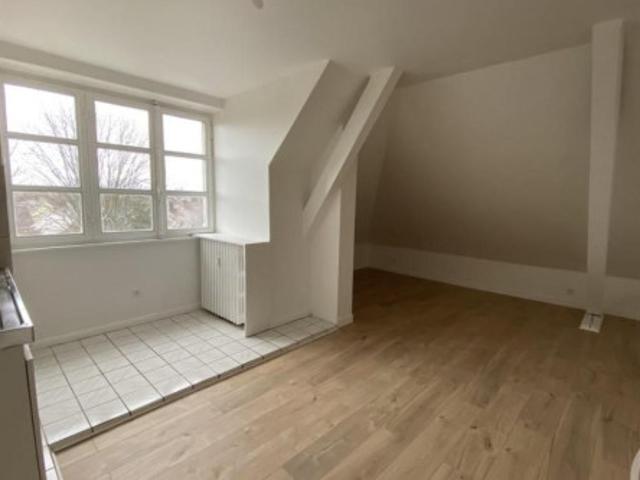 Studio location à France métropolitaine, Pont-sainte-maxence