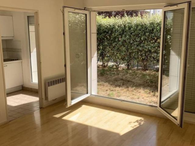 Studio location à Nanterre, Puteaux