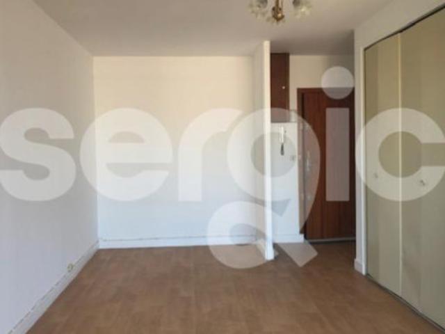 Studio location à Reims