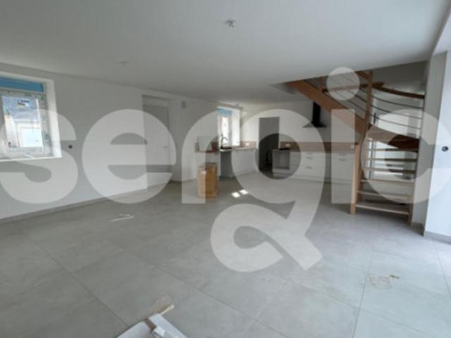 Studio location à Les Brosses, Saint-Clément-de-la-Place