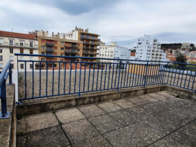 Studio location à France métropolitaine, Saint-etienne