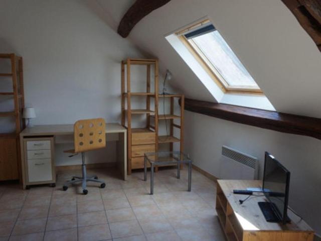Studio location à Sens