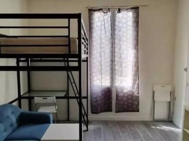 Studio location à L'Haÿ-les-Roses, Villejuif