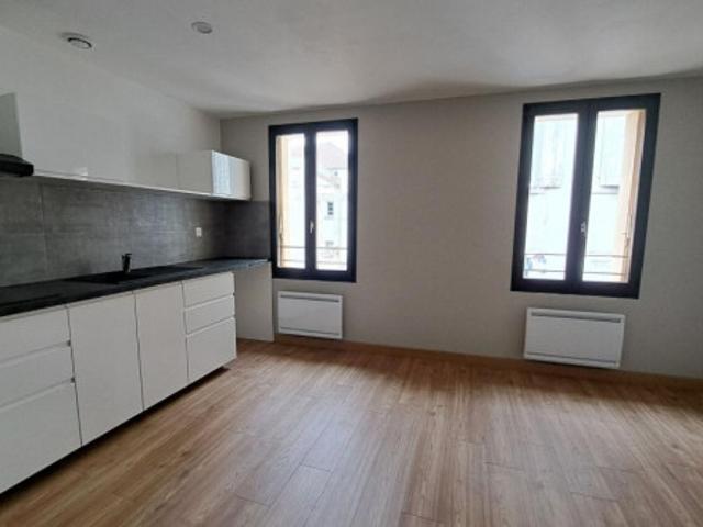 Studio location à Villeneuve-sur-lot, Bastide