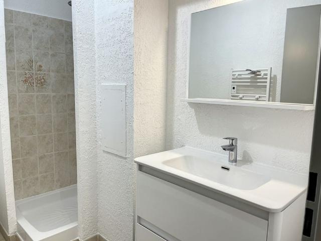 Studio location à Aix-en-Provence, Meyreuil