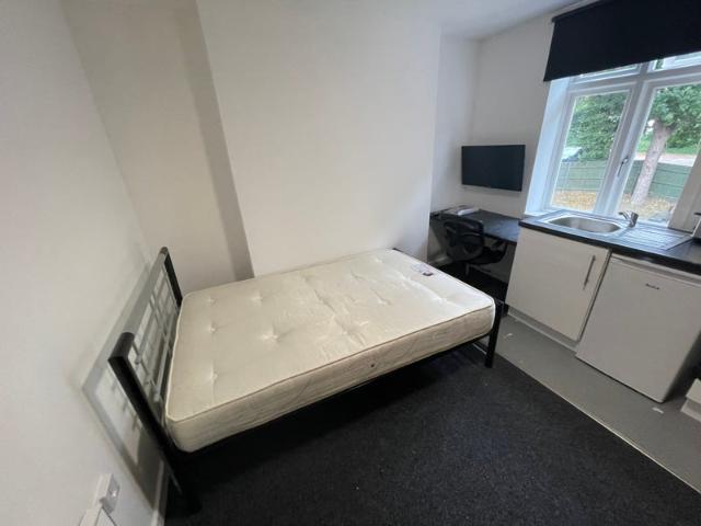 Studio for rent in Highfields, Old Wharf