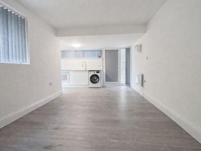 House for rent in Castlefield, Cressex