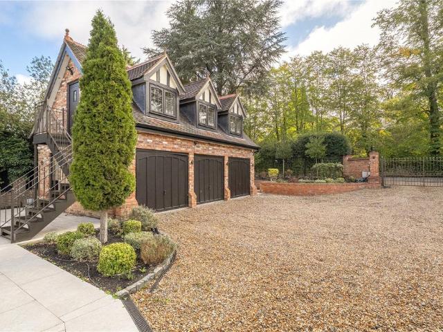 Apartment for rent in Sunningdale, Windsor and Maidenhead