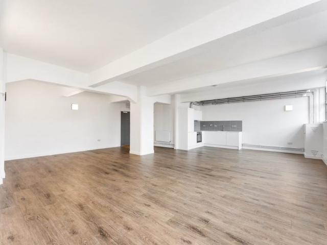 Studio for rent in Dalston
