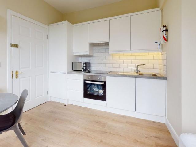 Apartment to rent in Bluebell, North Tipperary