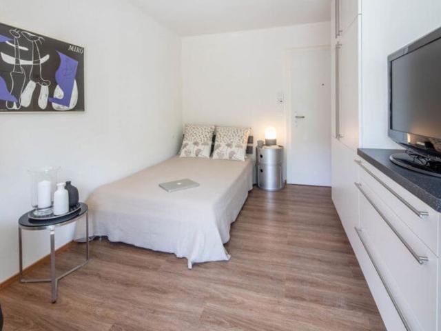Apartment mieten in Einigen, Zürich