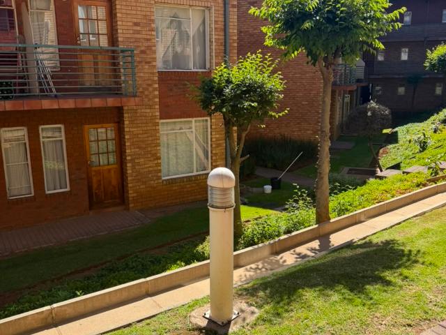 Apartment for rent in Cottesloe, Johannesburg