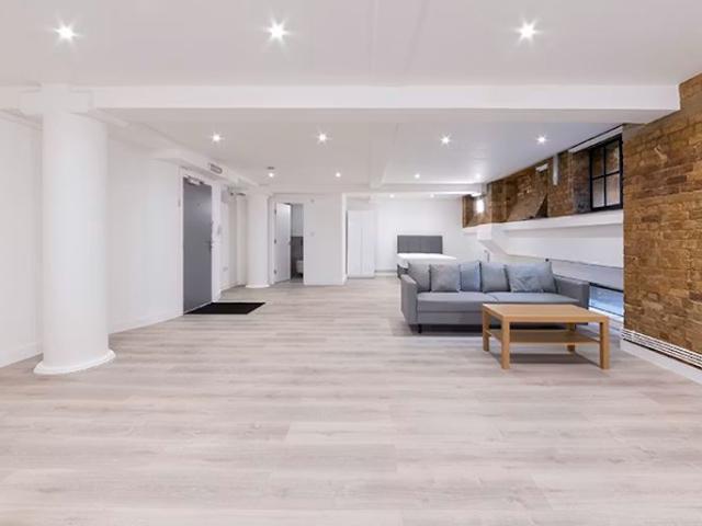 Studio for rent in Dalston
