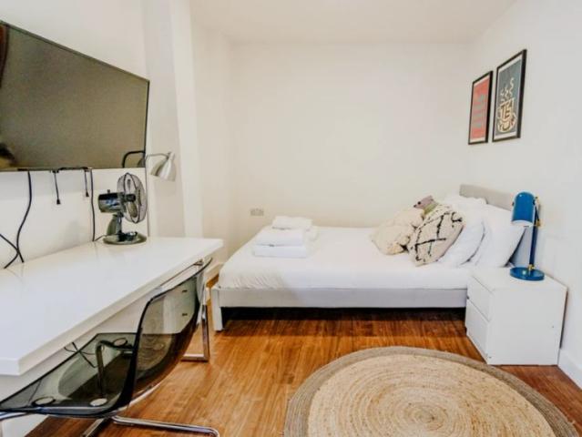 Studio for rent in Tower Hill, Greater London