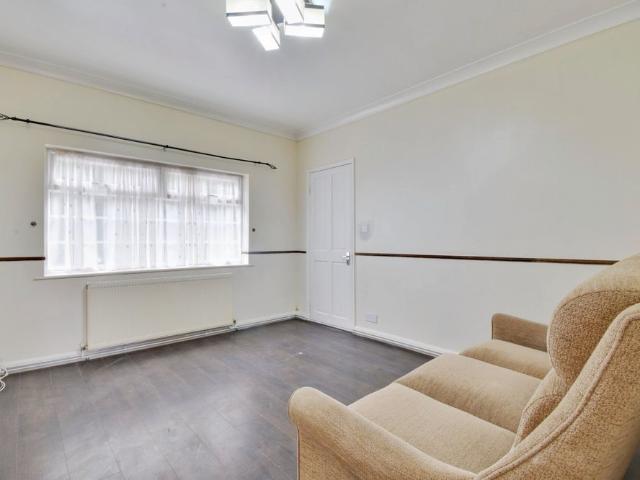 Studio for rent in Holywell Estate, North Watford