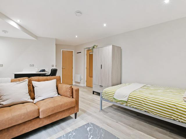 Studio for rent in Saint George's, Isle Of Man